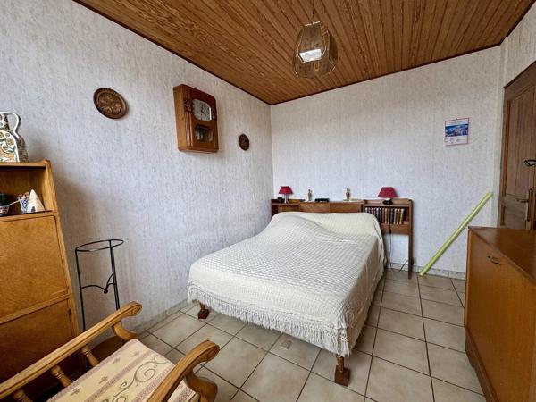 Vente                                                      Maison
                        
                     3 pièces                      94 m2                     à Belle-Église