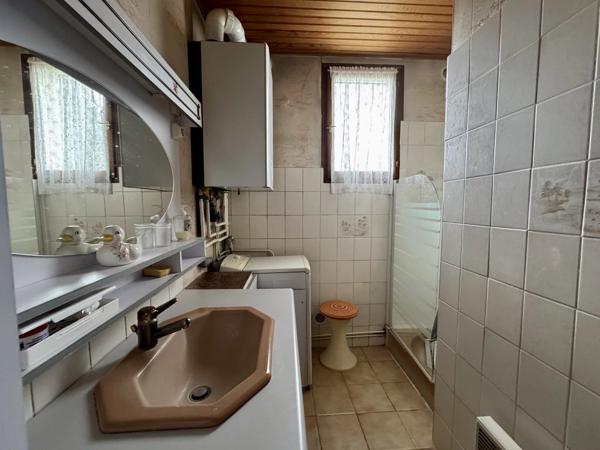 Vente                                                      Maison
                        
                     3 pièces                      94 m2                     à Belle-Église