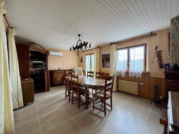 Vente                                                      Maison
                        
                     3 pièces                      94 m2                     à Belle-Église