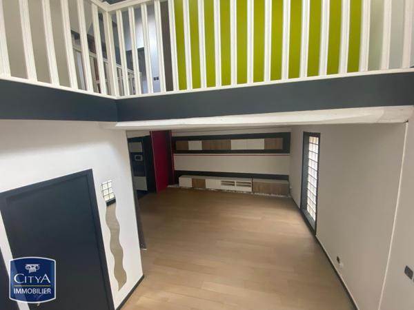 Appartement à louer 3 pièces 85m²