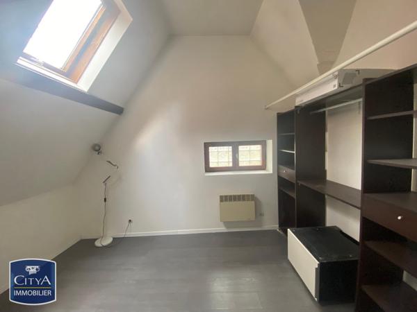 Appartement à louer 3 pièces 85m²