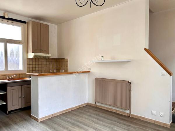 Appartement à Marines 2 pièces proche centre ville