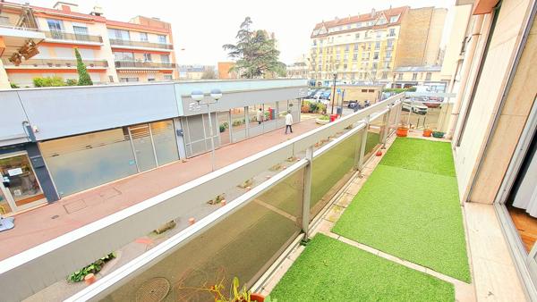 Appartement T3 - 2 chambres - 84 m2 -