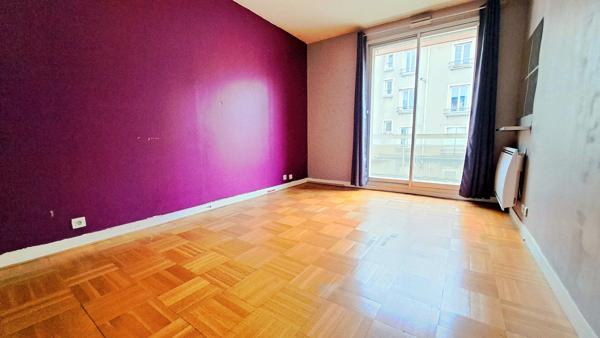 Appartement T3 - 2 chambres - 84 m2 -