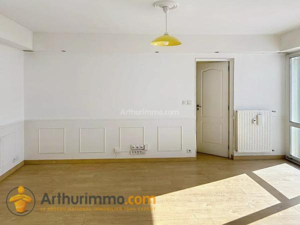 Location                                                      Appartement
                        
                     3 pièces                      65 m2                     à Reims