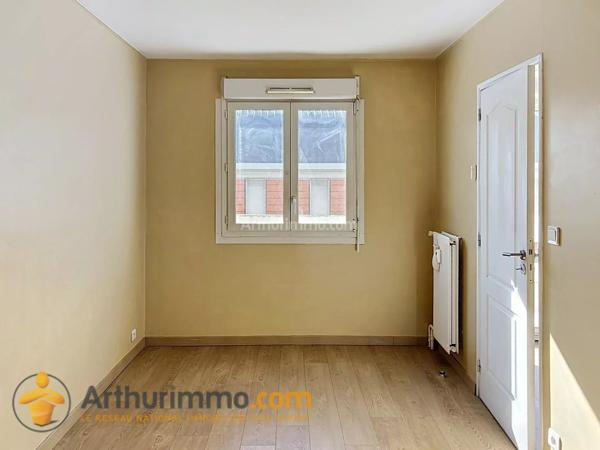 Location                                                      Appartement
                        
                     3 pièces                      65 m2                     à Reims