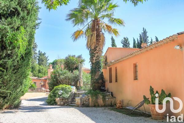 Maison à vendre 9 pièces 204 m² Roquebrune-sur-Argens