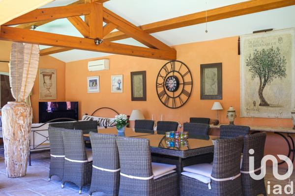 Maison à vendre 9 pièces 204 m² Roquebrune-sur-Argens