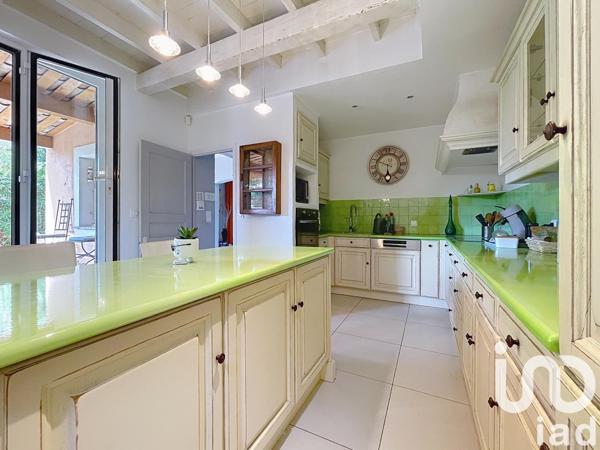 Maison à vendre 9 pièces 204 m² Roquebrune-sur-Argens