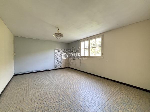 Maison à rénover avec potentiel – 140 m², volumes exploitables et belle luminosité