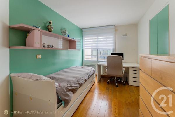 Appartement F5 à vendre  5 pièces - 111,51 m2 PARIS - 75014