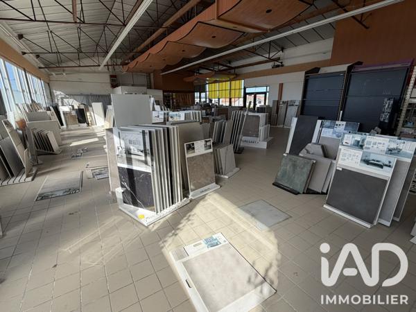 Carrelage, Maçonnerie​ à vendre 1 000 m² Parthenay