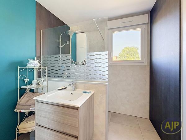 Maison à vendre Challans - 5 pièces, 135m² avec 3 chambre(s) à 364 900€ - AJP Immobilier Challans