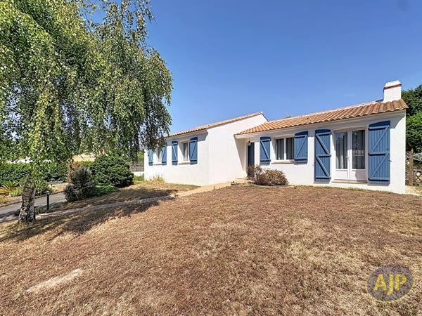 Maison à vendre Challans - 5 pièces, 135m² avec 3 chambre(s) à 364 900€ - AJP Immobilier Challans