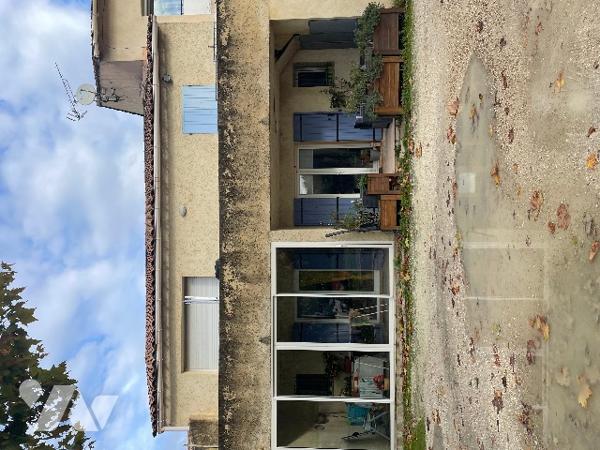 Vous cherchez un bon investissement, venez visiter cet immeuble avec une rentabilité de 5%