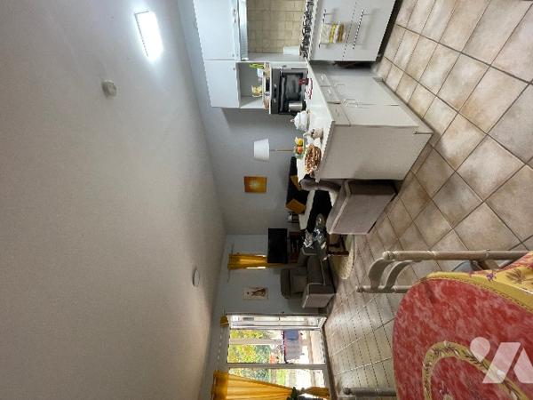 Vous cherchez un bon investissement, venez visiter cet immeuble avec une rentabilité de 5%