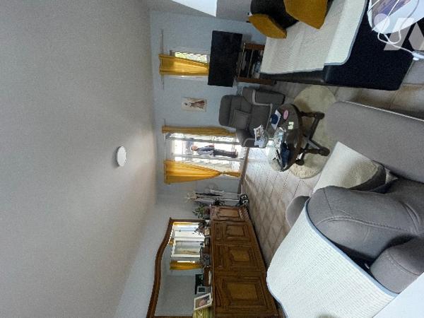 Vous cherchez un bon investissement, venez visiter cet immeuble avec une rentabilité de 5%