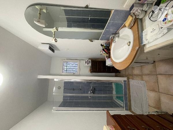 Vous cherchez un bon investissement, venez visiter cet immeuble avec une rentabilité de 5%