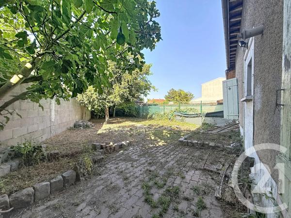 Maison à vendre  5 pièces - 143 m 2   ST PARRES AUX TERTRES  - 10
