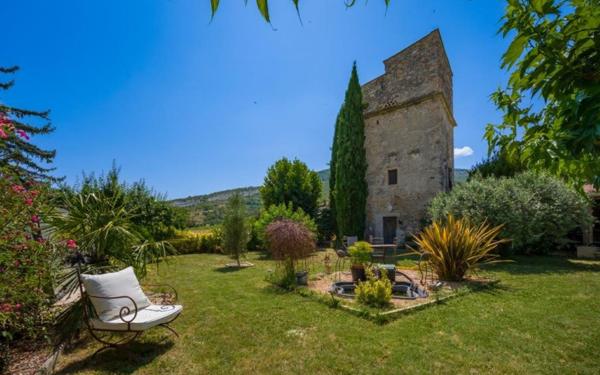 Maison à vendre    5 pièces • 132 m2 Forcalquier