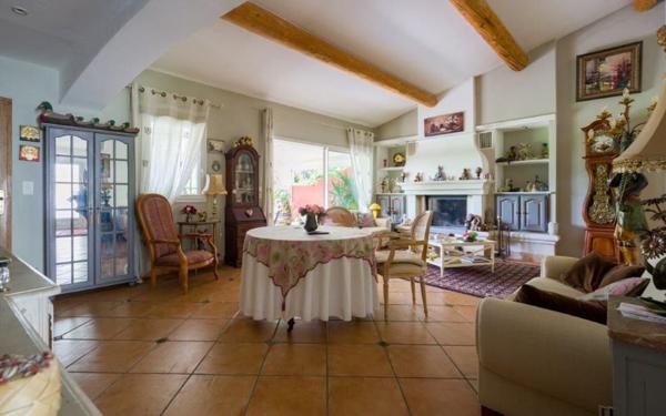 Maison à vendre    5 pièces • 132 m2 Forcalquier