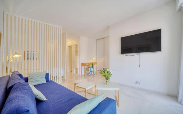 Appartement à vendre    2 pièces •  Cannes