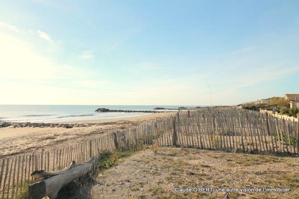Frontignan (34110) Maison de plage T3 en R+1 avec jardin et place de stationnement à 30 mètres de la Mer à Frontignan-plage.