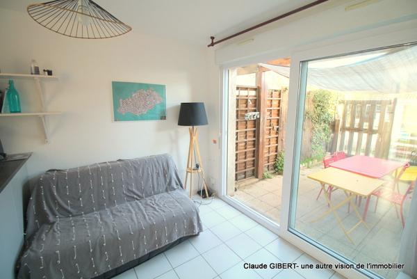 Frontignan (34110) Maison de plage T3 en R+1 avec jardin et place de stationnement à 30 mètres de la Mer à Frontignan-plage.