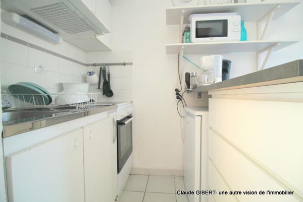 Frontignan (34110) Maison de plage T3 en R+1 avec jardin et place de stationnement à 30 mètres de la Mer à Frontignan-plage.