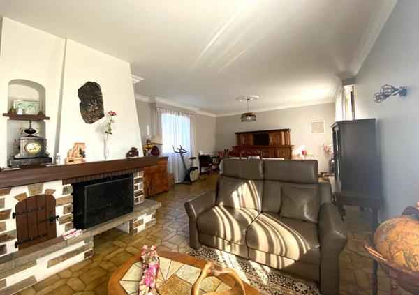 MAISON SAINTE PAZANNE 44680 - 4 CHAMBRES - BUDGET 254 000  HAI