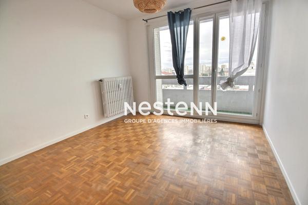 NESTENN VENISSIEUX - SAINT FONS - T4 - TRANSPORT COMMUNS - FUTUR T10 - COMMERCES - ECOLES - DERNIER ETAGE - GARAGE - CAVE