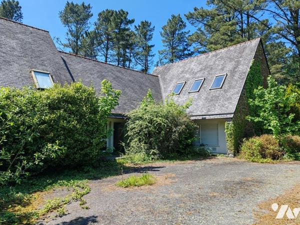 2411 - ANCIEN CENTRE PEDAGOGIQUE DE 600M² A RENOVER SUR UN TERRAIN ARBORE DE 1HA11A28CA