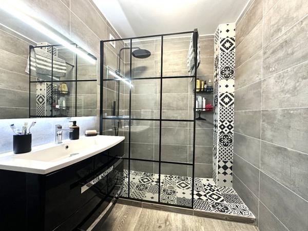 Appartement lumineux 75m2 - Entièremement rénové, aucun travaux à prévoir