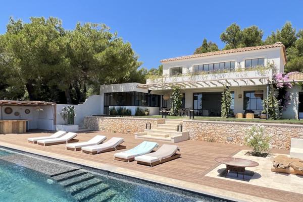 Maison à vendre  7 pièces - 370 m2 CAVALAIRE SUR MER - 83