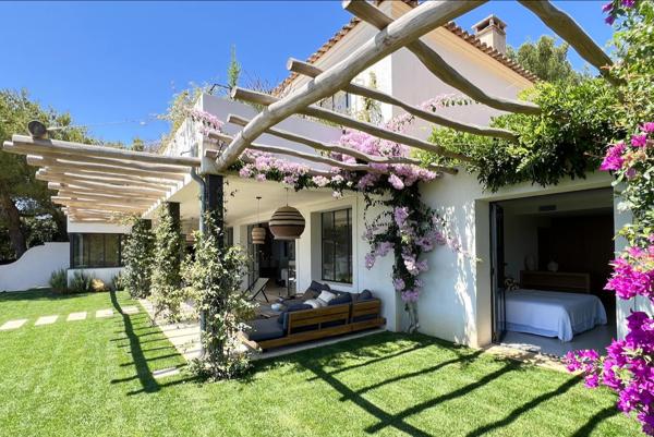 Maison à vendre  7 pièces - 370 m2 CAVALAIRE SUR MER - 83