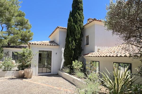 Maison à vendre  7 pièces - 370 m2 CAVALAIRE SUR MER - 83