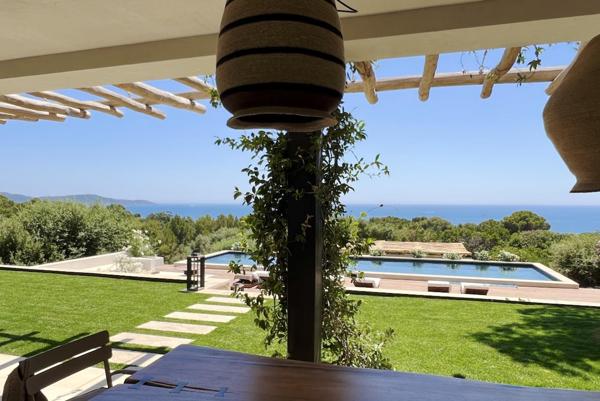 Maison à vendre  7 pièces - 370 m2 CAVALAIRE SUR MER - 83