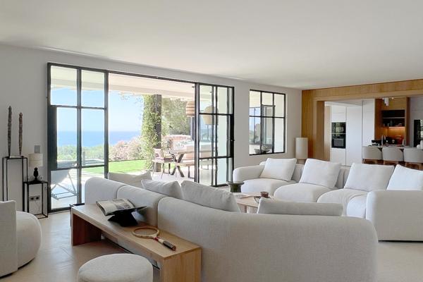 Maison à vendre  7 pièces - 370 m2 CAVALAIRE SUR MER - 83