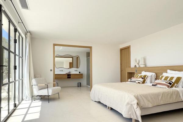 Maison à vendre  7 pièces - 370 m2 CAVALAIRE SUR MER - 83