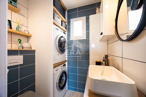 A vendre - Maison  Meublée - 2 Chambres - Terrasse - Piscine - Place de Parking - Accès Plage