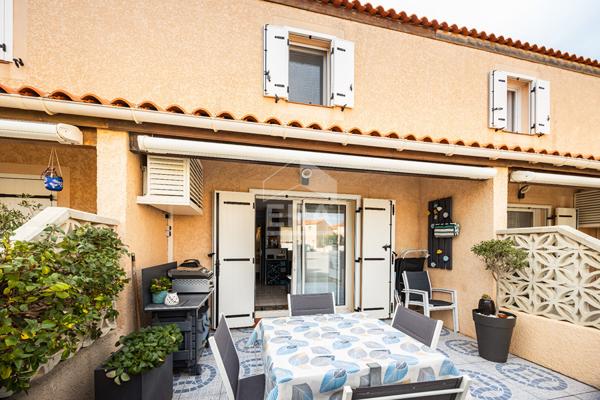 A vendre - Maison  Meublée - 2 Chambres - Terrasse - Piscine - Place de Parking - Accès Plage