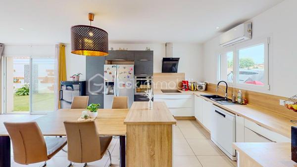 En Exclusivité, je vous propose de découvrir cette maison de 2019 + son studio attenant,
situés à Tarnos proche de toutes les commodités à pied tout en étant dans un environnement 
calme et à seulement 8mn de la plage !

- VISITE VIRTUELLE SUR DEMANDE - GRATUITE -

Au rdc, vous bénéficiez d'un belle pièce de vie lumineuse en accès direct
sur la terrasse et le jardin, une cuisine ouverte, moderne, aménagée et équipée,
une chambre, un cellier, un WC séparé ainsi qu'une salle d'eau.

L'étage vous offre 3 chambres avec placard et une salle de bain avec WC.

Excellente classification au niveau énergétique A et A, ce qui vous permettra 
d'avoir une dépense maitrisée !

Côté extérieur : Parcelle entièrement clôturée, jardin, terrasse, 4 places
de parking extérieures.

Côté technique : Chauffage par climatisation réversible dans toutes les pièces
de la maison et du studio, huisserie PVC, double vitrage, VMC, vide sanitaire,
production d'eau chaude par thermodynamique, fibre, alarme.
Garanties décennales en cours.


Les PLUS : Studio attenant avec sa terrasse privative
qui génère une excellente rentabilité locative (entre 12 000E et 15 000E/an) - 
Aucuns travaux à prévoir - Proche des commodités et de la plage -

Photos complémentaires du studio sur demande.

Je suis à votre écoute 7jours/7, je m'adapte à votre planning.