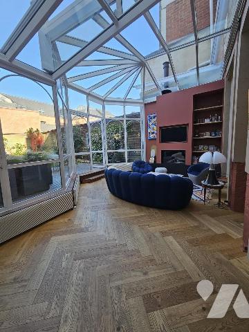 VIEUX-LILLE SUPERBE MAISON DE CARACTERE DU 17 EME AVEC JARDIN