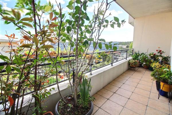 Appartement Chatenay-Malabry 4/5 pièce(s) 99 m2