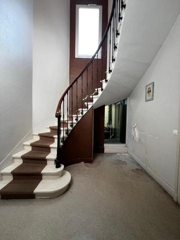 Immeuble en Pierre à Libourne 170m² 7 pièces