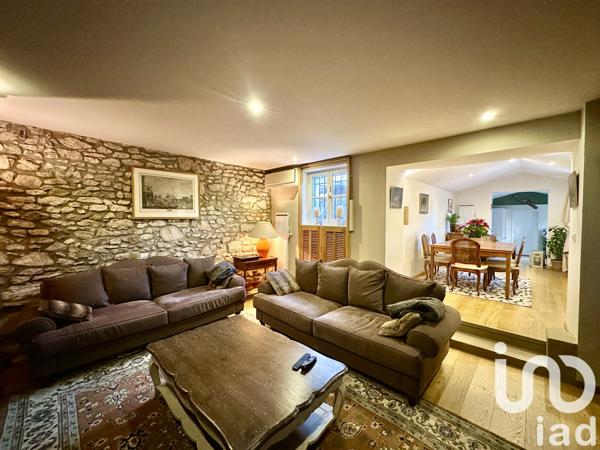 Maison à vendre 8 pièces 155 m² Villeneuve-lès-Avignon