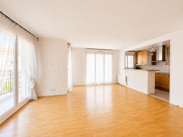 Appartement à vendre 390 000 € Saint-Cyr-l'École 4 p 76,9 m² DPE D