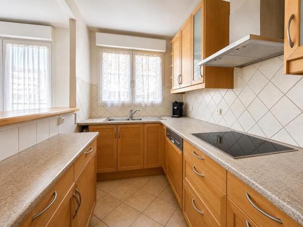 Appartement à vendre 390 000 € Saint-Cyr-l'École 4 p 76,9 m² DPE D