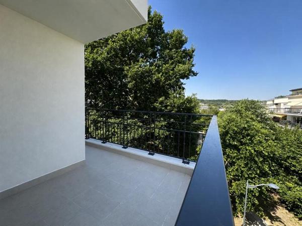 Appartement à vendre 390 000 € Saint-Cyr-l'École 4 p 76,9 m² DPE D