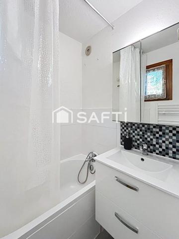 Joli studio au RDC avec balcon/terrasse